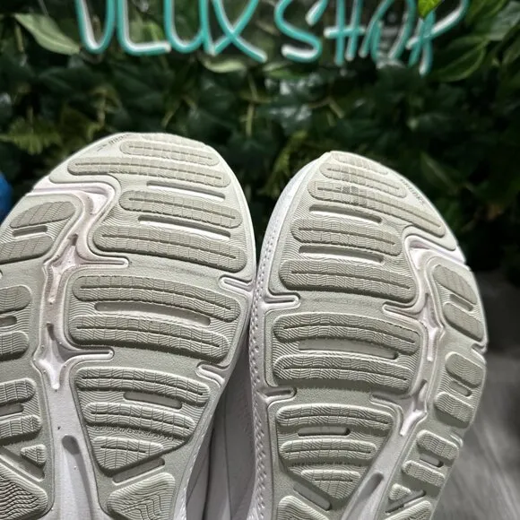 Brooks Ghost Max Womens 9.5 Wide Shoes Running Walking Sneaker Gray 1203951D124