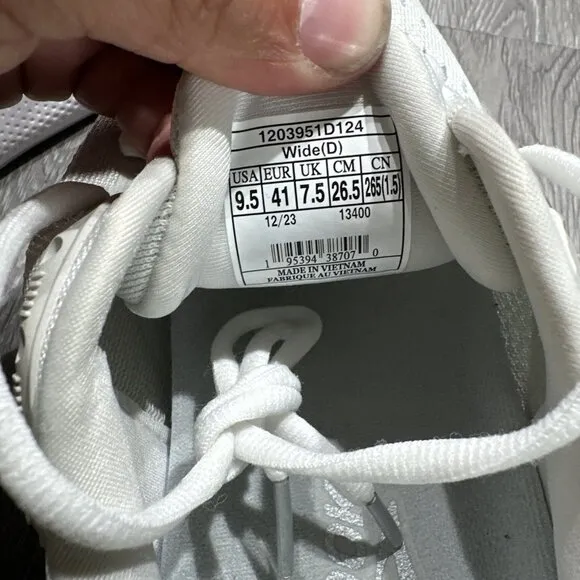 Brooks Ghost Max Womens 9.5 Wide Shoes Running Walking Sneaker Gray 1203951D124