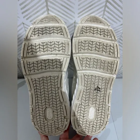 Brooks Men's‎ Addiction Walker 2 White Leather Upper Athletic Walking Shoes 11.5