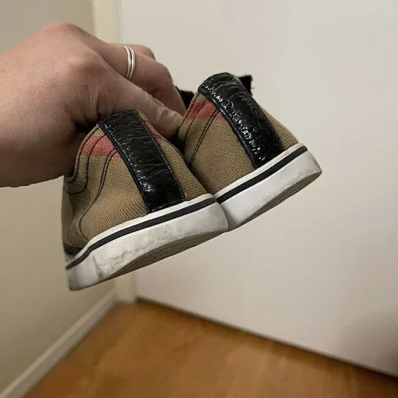BURBERRY Kids canvas plaid brown lace up sneakers size US 11 EU 28