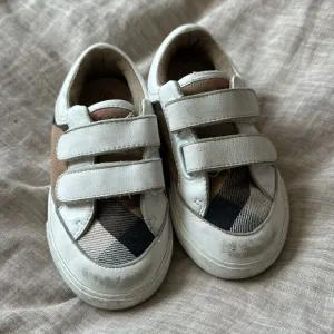 Burberry Kids Canvas Sneakers size 24