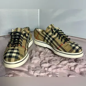 Burberry  Nova Check Canvas Sneakers Trainers Women’s 8