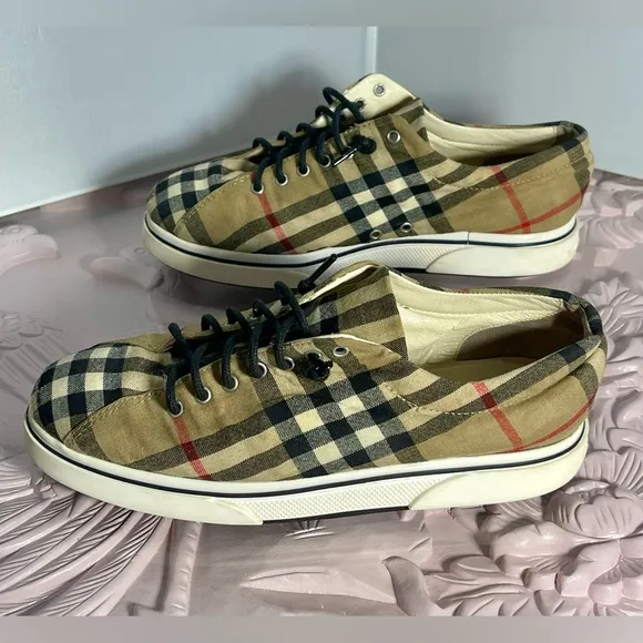 Burberry  Nova Check Canvas Sneakers Trainers Women’s 8