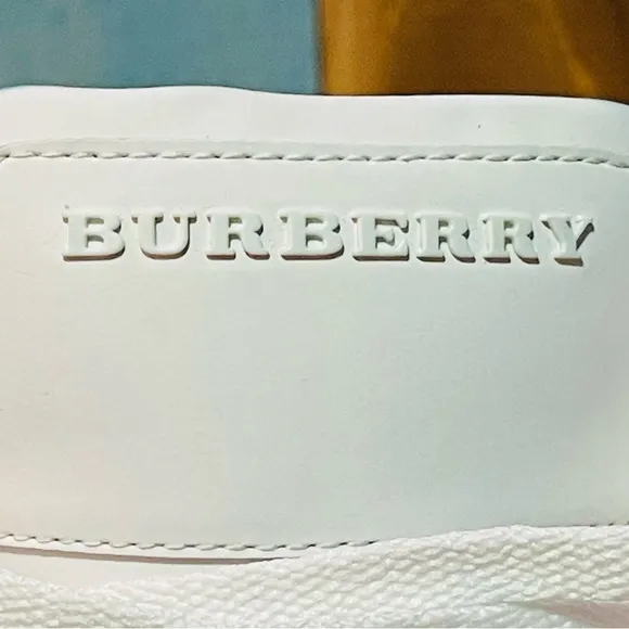 Burberry White Check Reeth Trainers —- Cert. Authentic Mens 10.5 🔥🔥🔥🔥😘