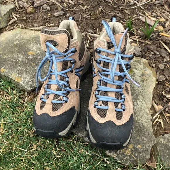 Cabela’s Women’s ULTRA DRY-PLUS Hiking Boots