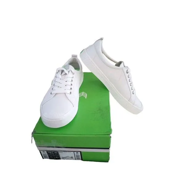 Cariuma Canvas Sneakers OCA Low Off-White 9.5M 11W New Cap Toe Skate Shoe $85