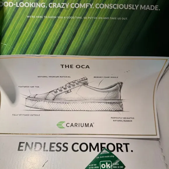 Cariuma Low Top Black Canvas Sneakers Women’s 10.5 or Men’s 9 NEW in Box