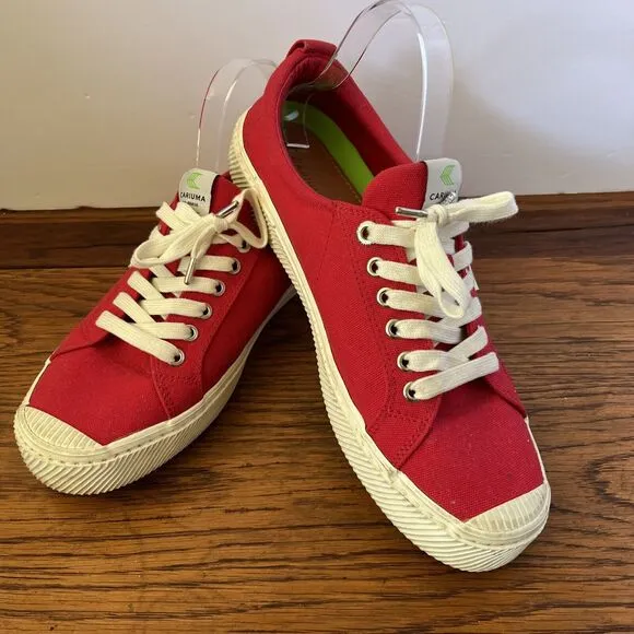 Cariuma Men's 10 (Women's 11.5) OCA Low Red Canvas Sneaker - $85