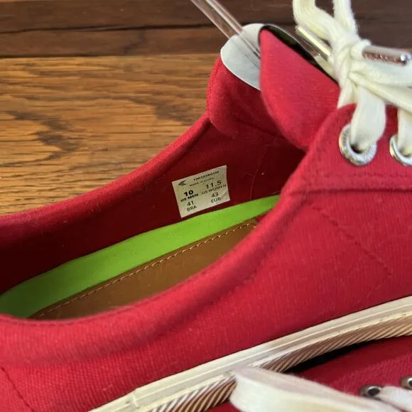 Cariuma Men's 10 (Women's 11.5) OCA Low Red Canvas Sneaker - $85