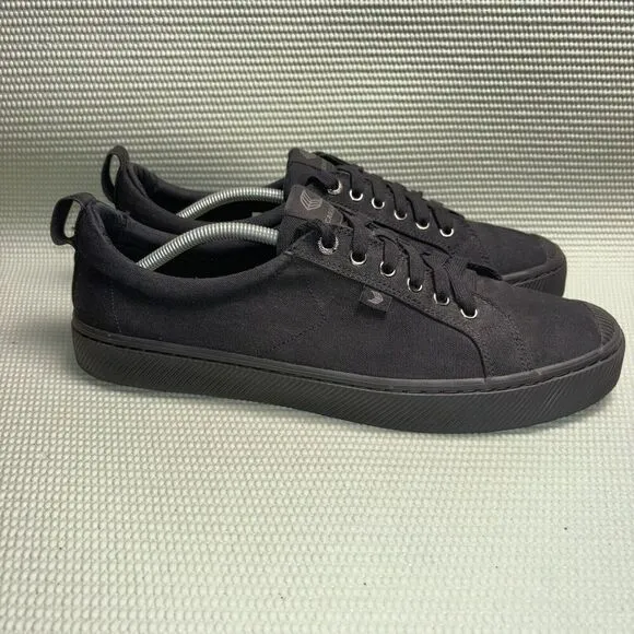 Cariuma OCA Low Canvas Sneakers Shoes Men’s Size 13M Black