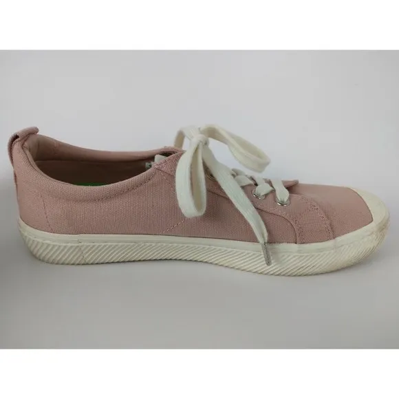Cariuma OCA Low Top Canvas Sneakers Pink Women's Size 8.5 Men’s Size 7