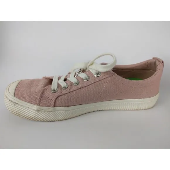 Cariuma OCA Low Top Canvas Sneakers Pink Women's Size 8.5 Men’s Size 7