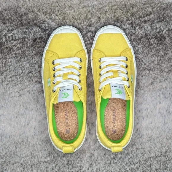 Cariuma OCA Low-Top Canvas Sneakers Yellow Women's 7