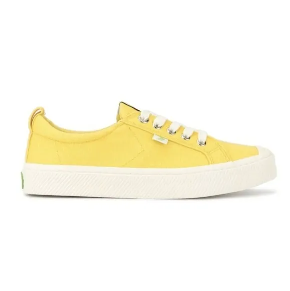 Cariuma OCA Low-Top Canvas Sneakers Yellow Women's 7