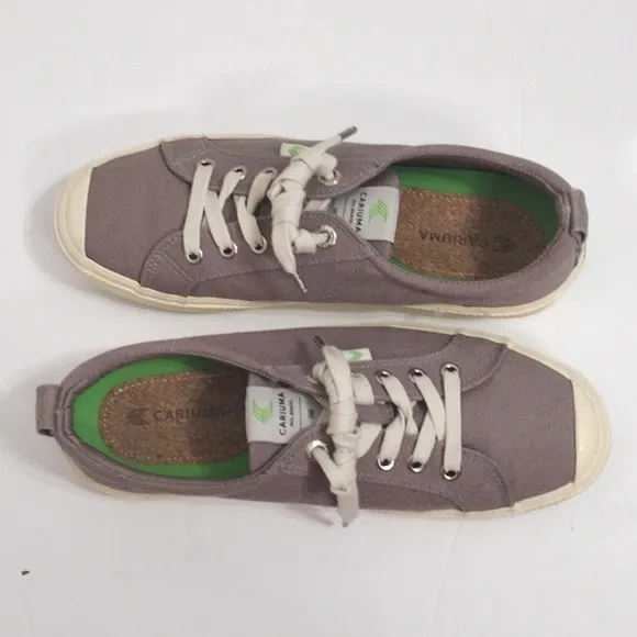 Cariuma Women's Canvas OCA Low Top Sneakers US 9