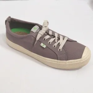 Cariuma Women's Canvas OCA Low Top Sneakers US 9