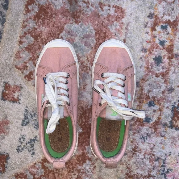 CARIUMA Women’s Rose Pink OCA Canvas Sneakers Recycled Vegan Organic Size 6
