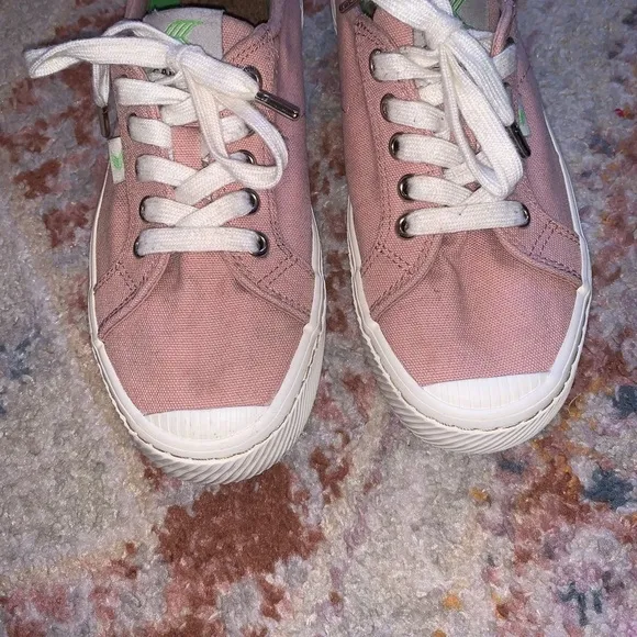CARIUMA Women’s Rose Pink OCA Canvas Sneakers Recycled Vegan Organic Size 6