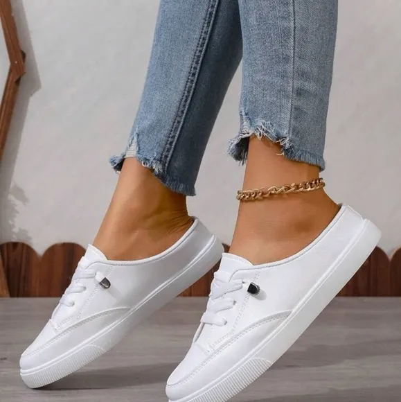 Casual Sports Shoes