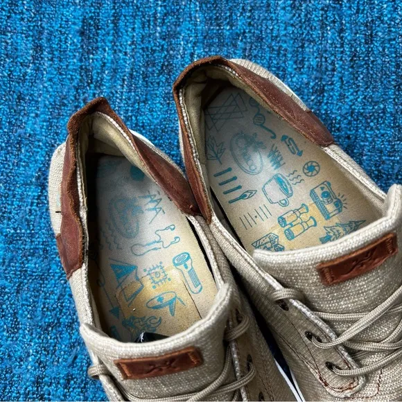 Chaco Davis Canvas Lace Up Casual Sneakers in Tan