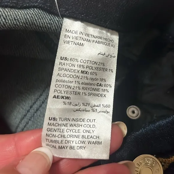 Chico’s So Slimming SZ 4R
