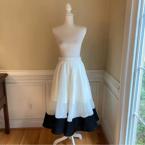 CHICWISH Swing in the Breeze Cream ivory Black Colorblock Full Circle Skirt NWT