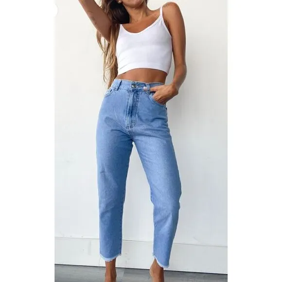 Chipre Mom Jeans NWT