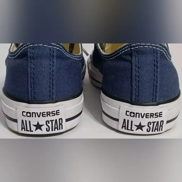 Chuck Taylor All Star Classic Unisex Navy Sneakers Size M 9 W 11 New MSRP $69.99