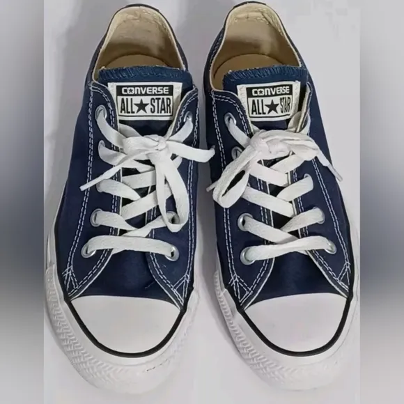 Chuck Taylor All Star Classic Unisex Navy Sneakers Size M 9 W 11 New MSRP $69.99