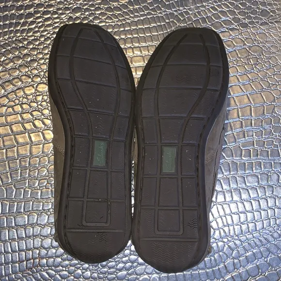 Clarks Loafers Mens Casual Shoes Size 11.5