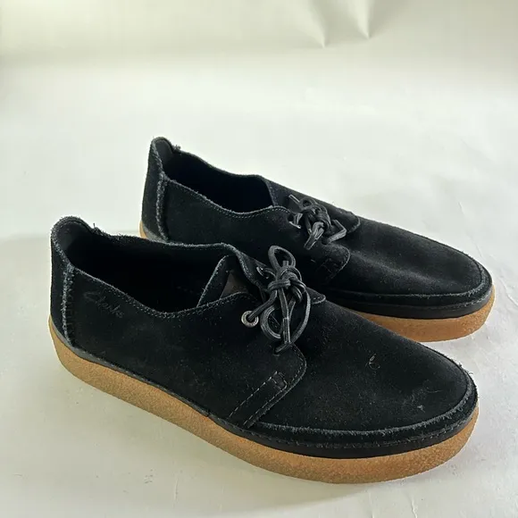 Clarks Men's Black Casual Shoes - Like new! Size: 11