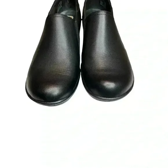 Clark’s Women’s Black Casual Work Slip-On Shoe•Genuine Leather•Size 9•New No Box