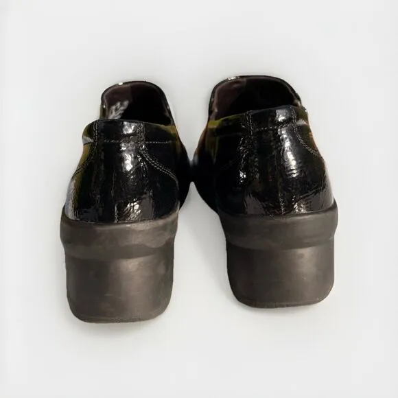 Clarks Women's Suttyn Zip Black Crinkle Patent 26180144 Size 8.5 Shoes