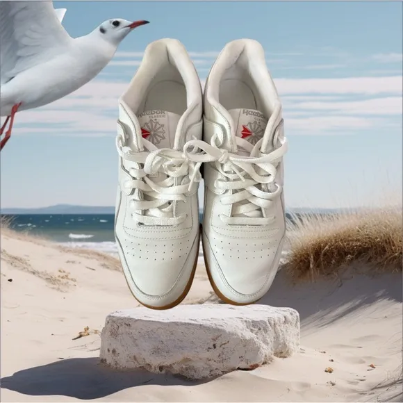 Classic REEBOK Men's Sneaker, Size 10, White With Rubber Sole.