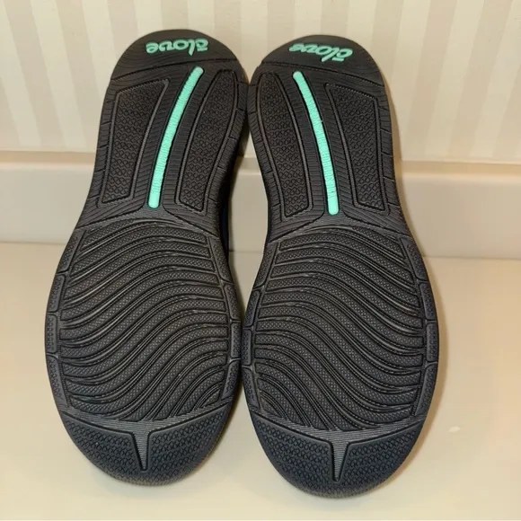 Clove Classic Fluid-Repellent Nurse Shoe Unisex