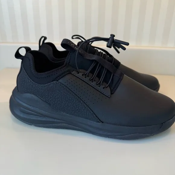Clove Classic Fluid-Repellent Nurse Shoe Unisex