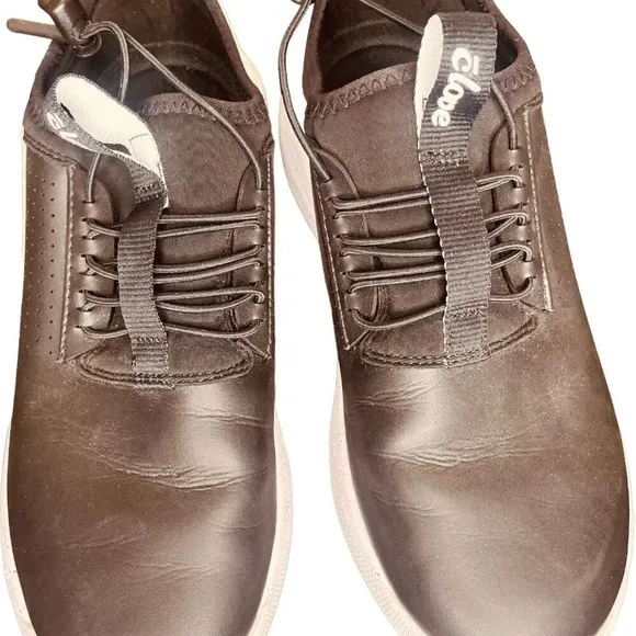 Clove Holographic Limited Edition Sneaker Shoes