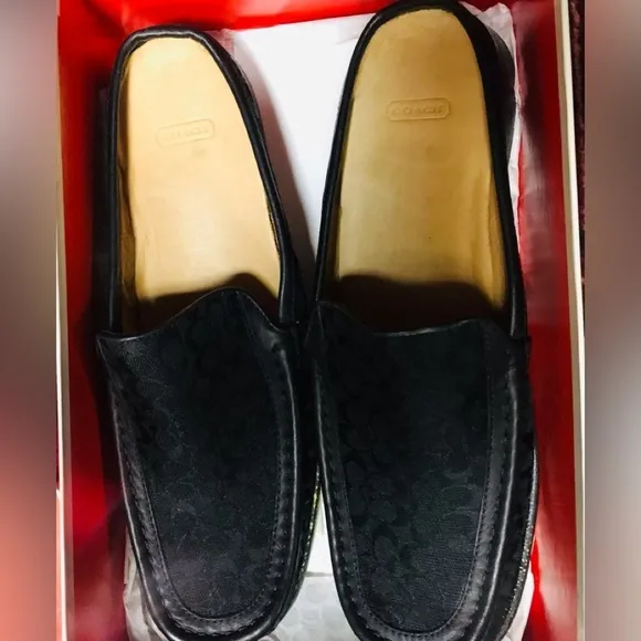 COACH size 11 black vintage monogram flats style name is Vanessa NIB
