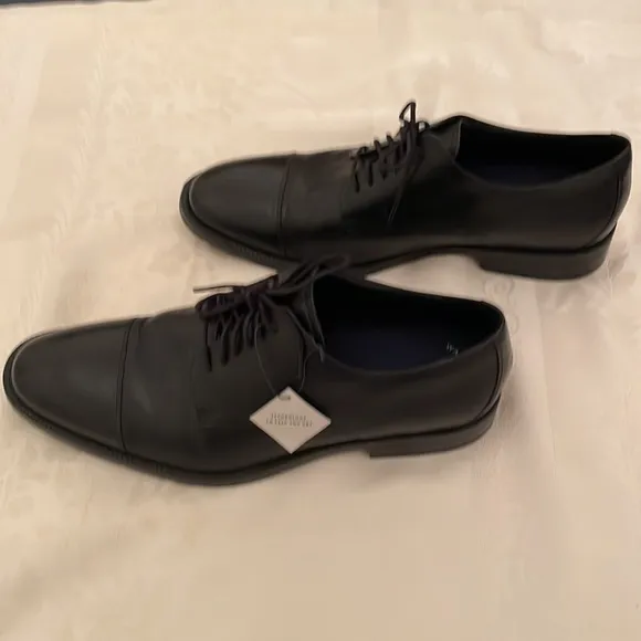 Cole Haan awesome black waterproof oxford, like new (Mlb)