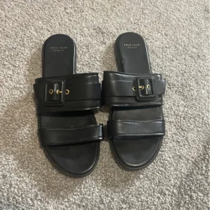 Cole Haan sandals womens 9 black leather strapy slide on shoes comfort casual