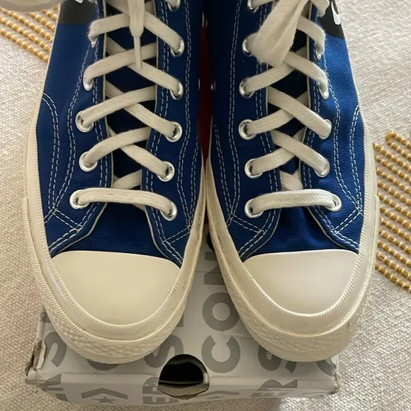 Comme des Garçons PLAY Blue Converse Half Heart Chuck 70 Sneakers