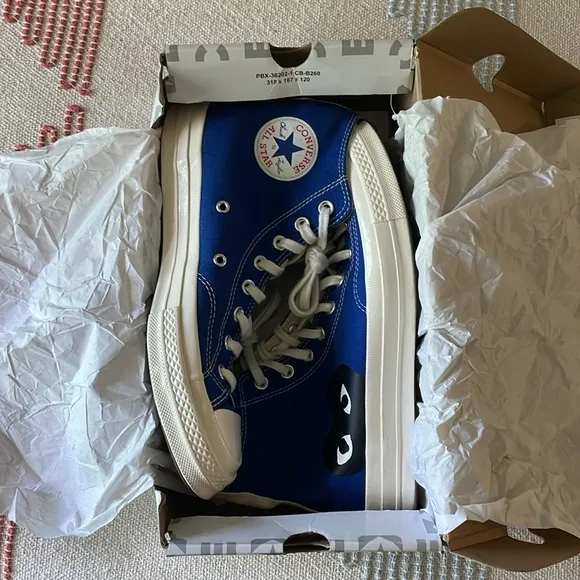 Comme des Garçons PLAY Blue Converse Half Heart Chuck 70 Sneakers