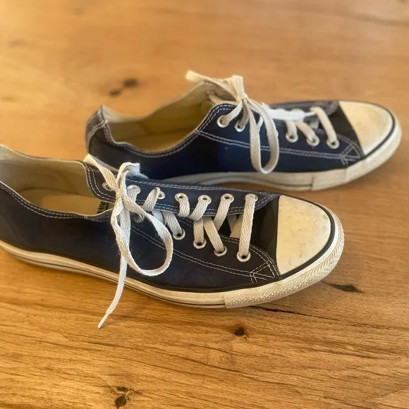 Converse all star Navy Canvas Sneakers men’s 12 Preowned‎