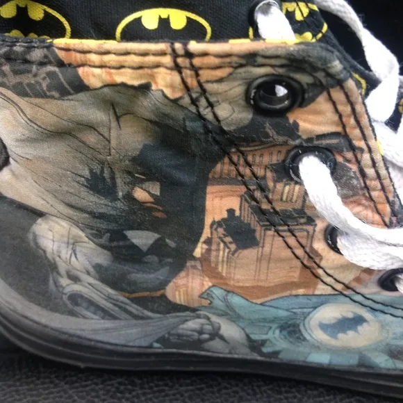 Converse batman canvas roll top sneakers size 3