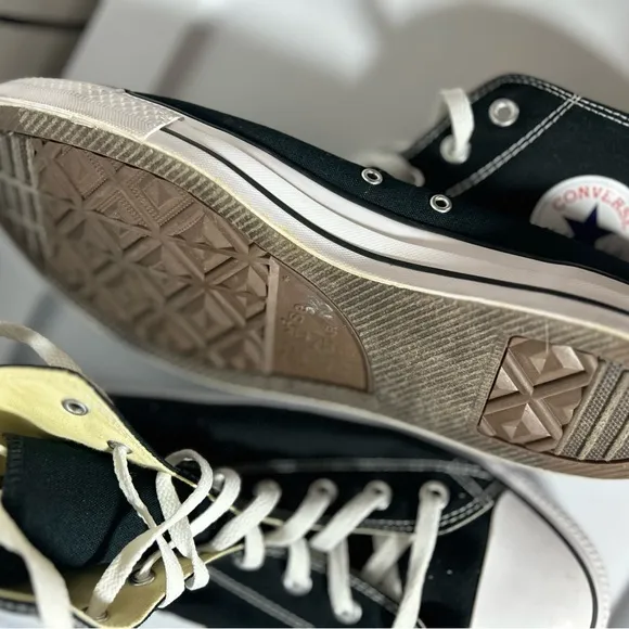 Converse Black and White High-Top Sneakers, Canvas, Like New Men’s 14 Women’s 16