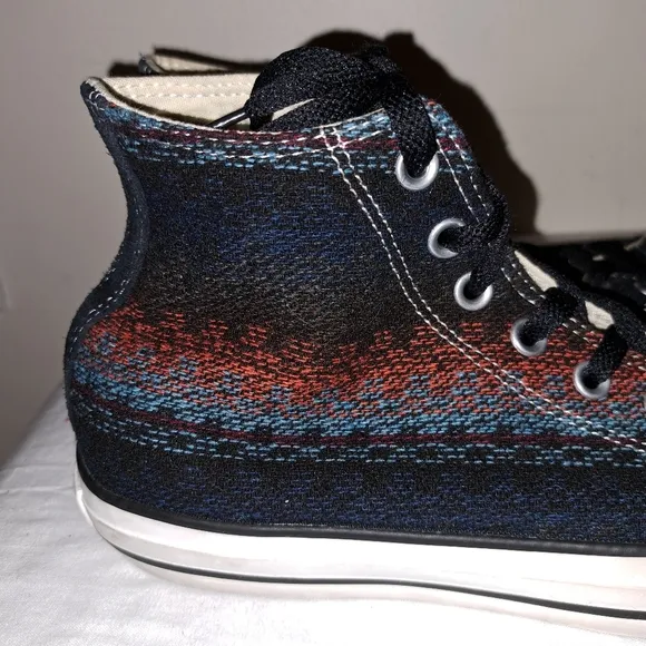 Converse Black and White High-Top Sneakers with Canvas Upper Size 9