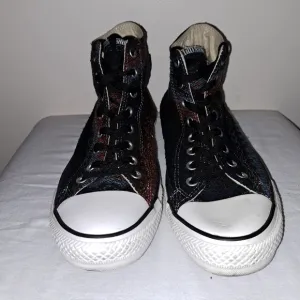 Converse Black and White High-Top Sneakers with Canvas Upper Size 9