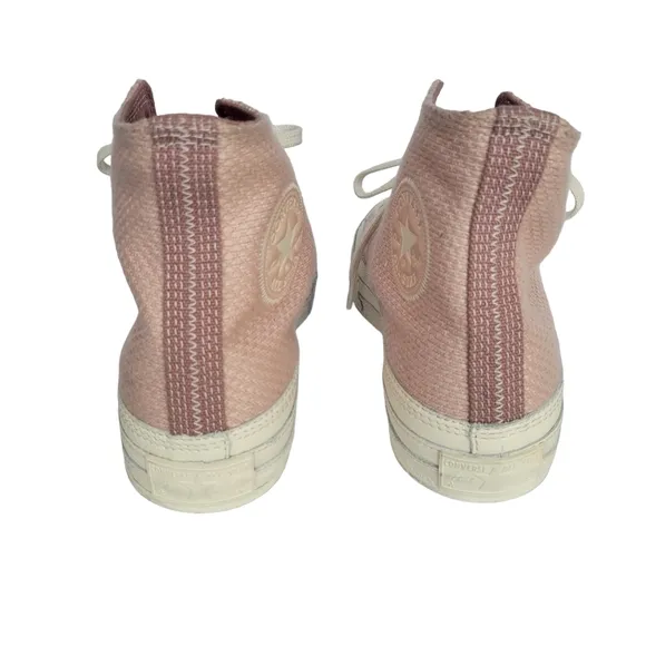 Converse Chuck Taylor All Star 70 Light Pink High Tops