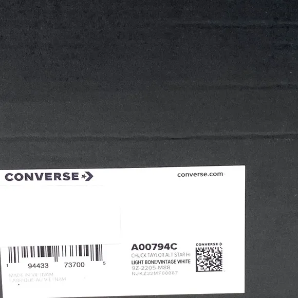 Converse Chuck Taylor All Star High Top Beige Men’s Size Canvas Sneakers A00794C