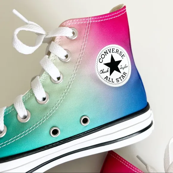 Converse Chuck Taylor All Star Ombre Rainbow High Top Sneakers Women's 5 NWOB